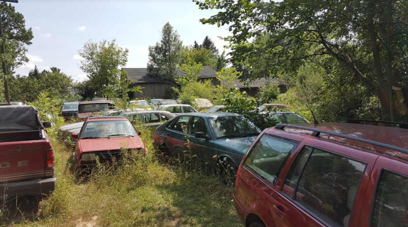 Illustration for article titled A Michigan Town Is Forcing This Man To Sell 20 Old Cars Off His Property Every Month